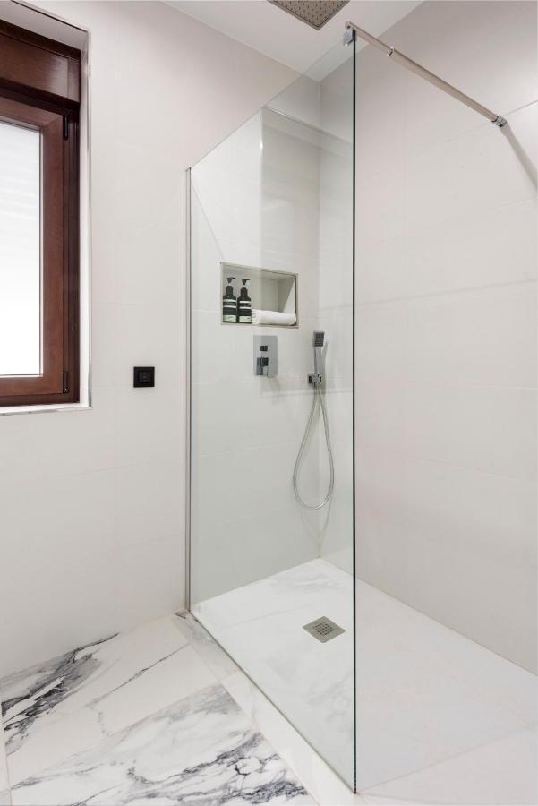 Quivir Apartamentos Deluxe Casa Del Arco Andújar Buitenkant foto